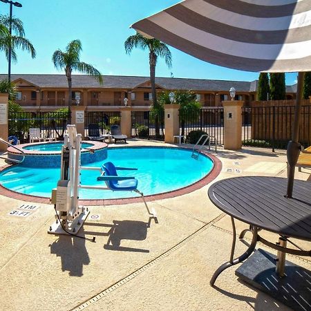 Econo Lodge Inn & Suites Корпъс Кристи Екстериор снимка