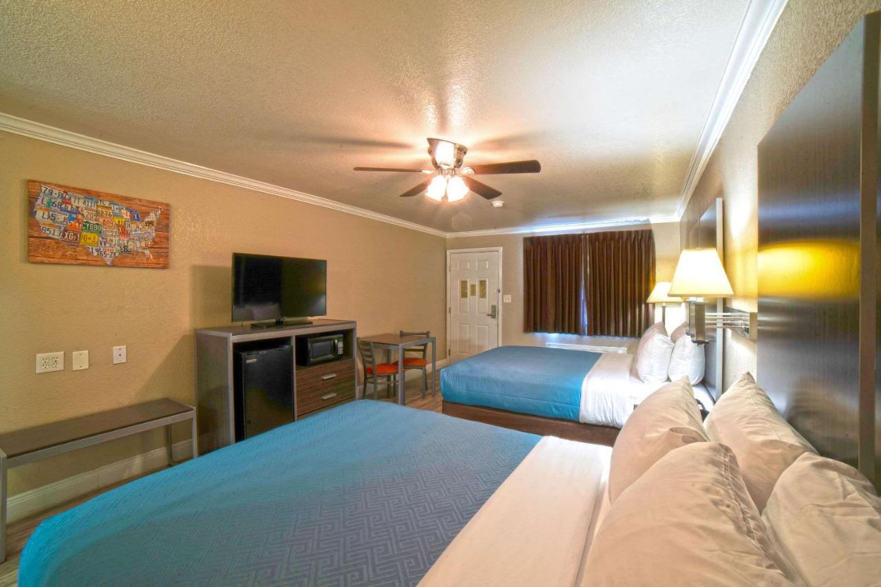 Econo Lodge Inn & Suites Корпъс Кристи Екстериор снимка