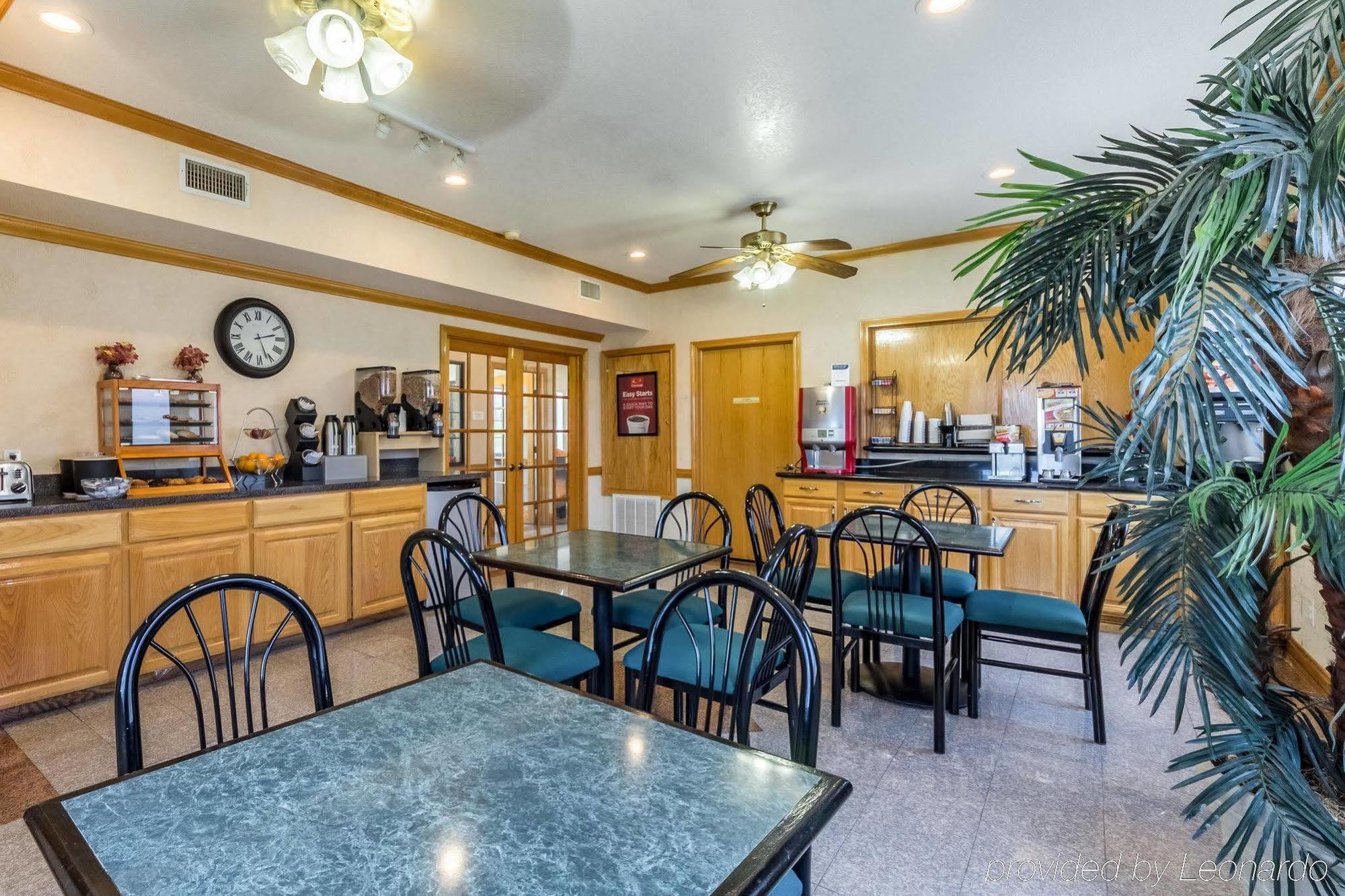Econo Lodge Inn & Suites Корпъс Кристи Екстериор снимка