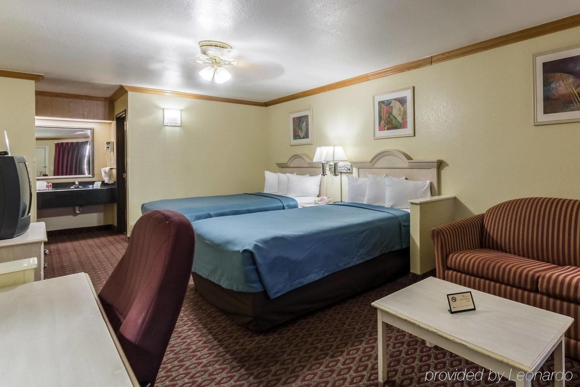 Econo Lodge Inn & Suites Корпъс Кристи Екстериор снимка