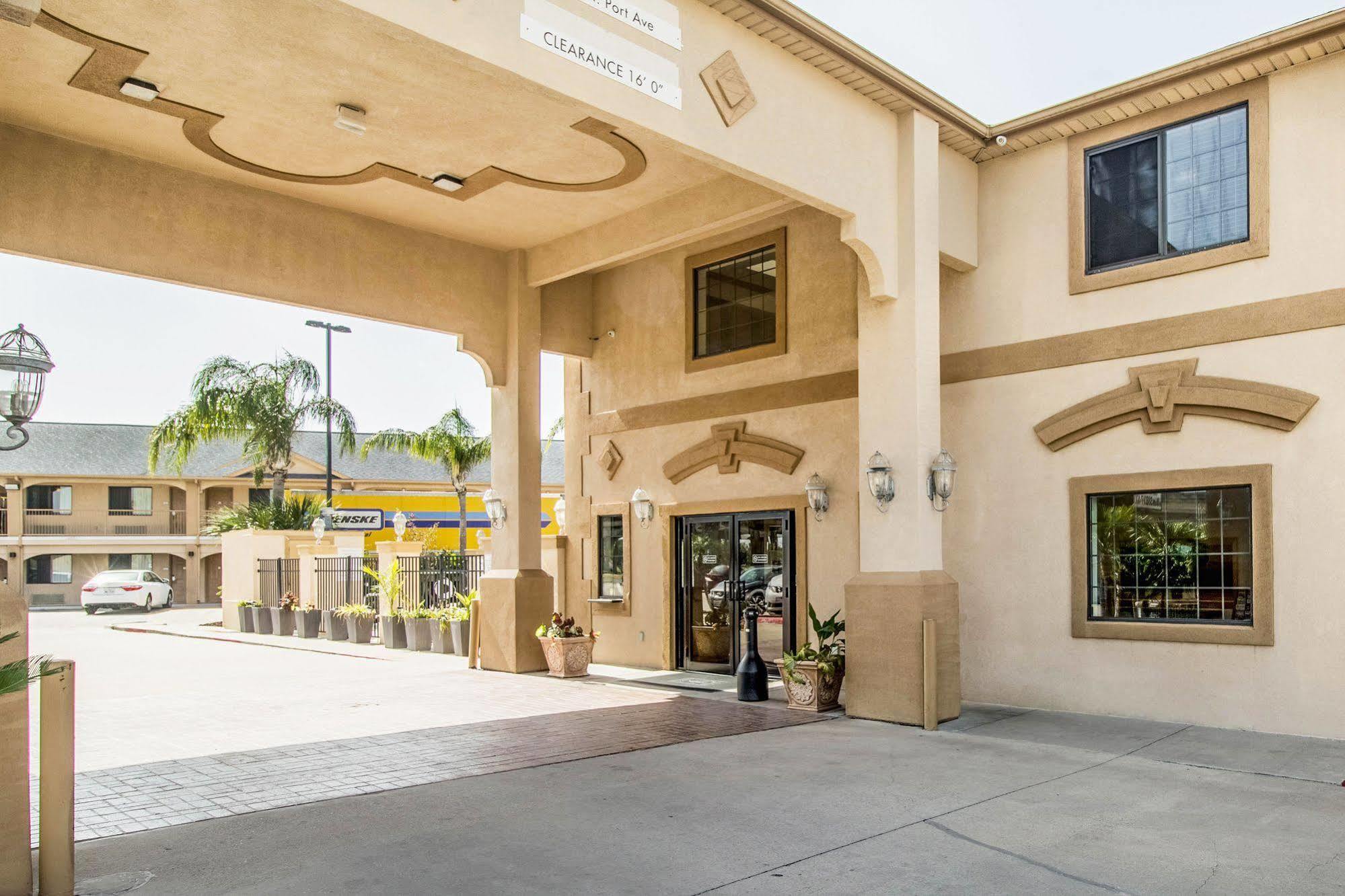 Econo Lodge Inn & Suites Корпъс Кристи Екстериор снимка