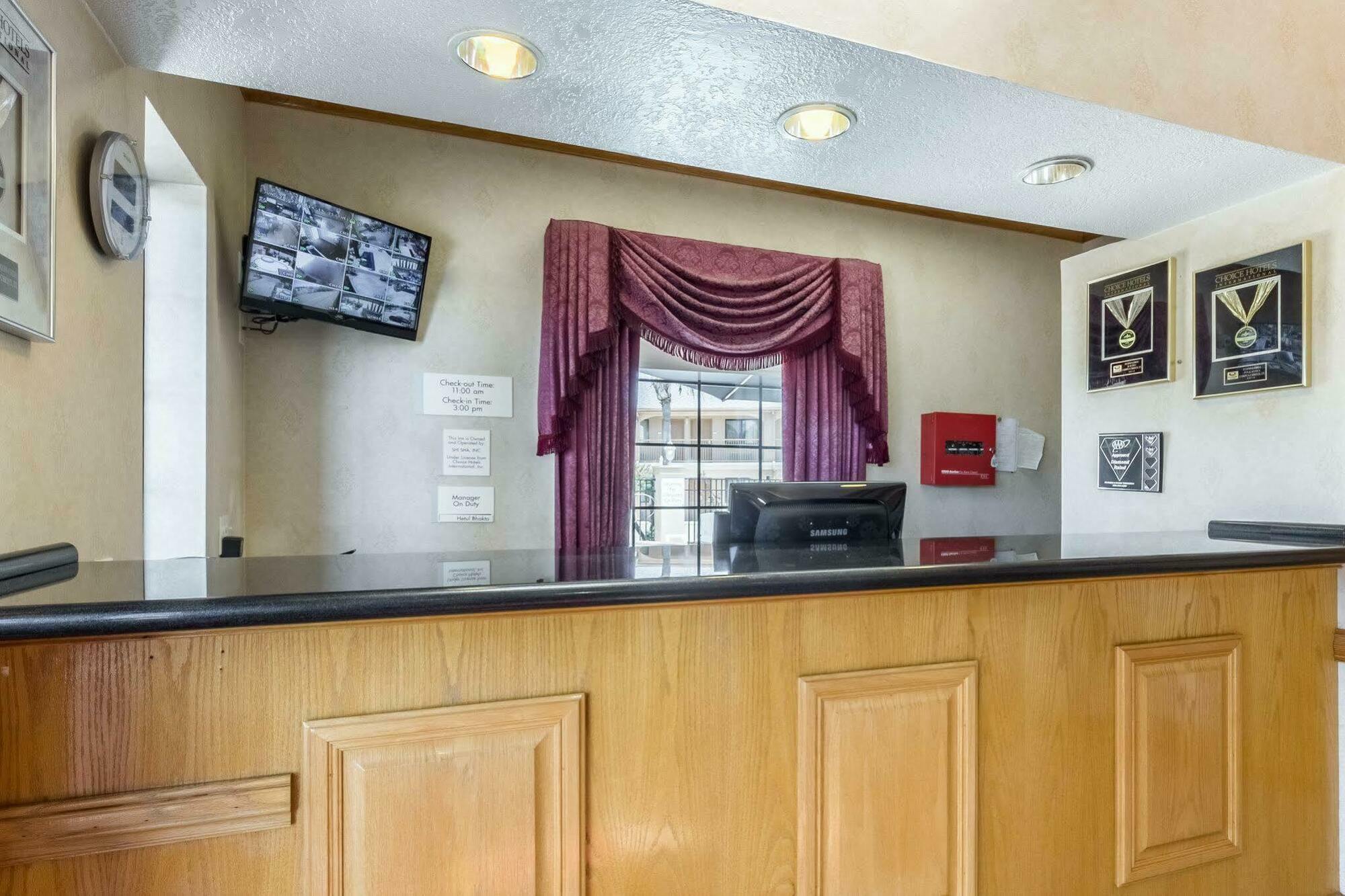 Econo Lodge Inn & Suites Корпъс Кристи Екстериор снимка