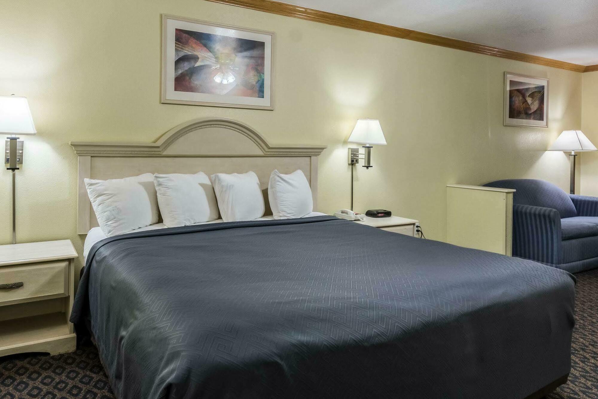 Econo Lodge Inn & Suites Корпъс Кристи Екстериор снимка