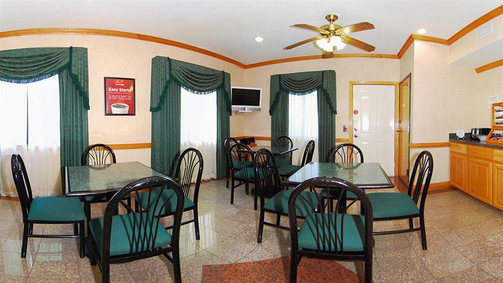 Econo Lodge Inn & Suites Корпъс Кристи Екстериор снимка